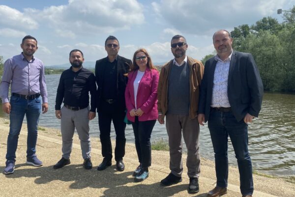 0-02-05-8e44fa5c4344bd194f0e45185653eb37bda72516c9c25376cef7792757ee6b97_a30c1d6d4f77b28c