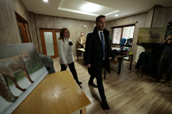 0-02-05-9b5b7cb56472610b9d35b73edc75e7f31acc4dd71a3cff3bf80c927ea352f13a_9b5bb3eed16913f4