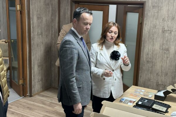 0-02-05-e9042298268e393e82ff8f32e5d2399bf20a46f995cc998ba996a63d2524211d_ad8355a5d7693480