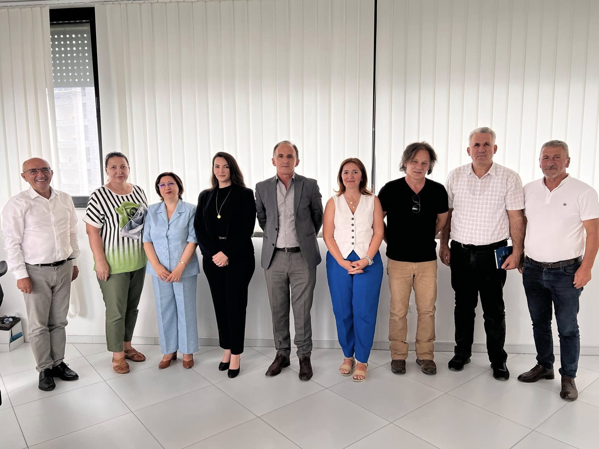 First Meeting of the Coordinating Group for Large Carnivores Held